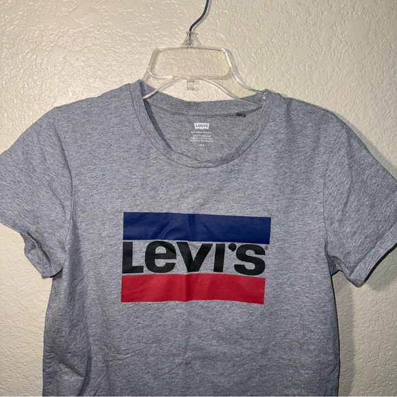 Levi’s Gray Tee Shirt Size Large Classic Short Sleeve Casual Top - Picture 3 of 9